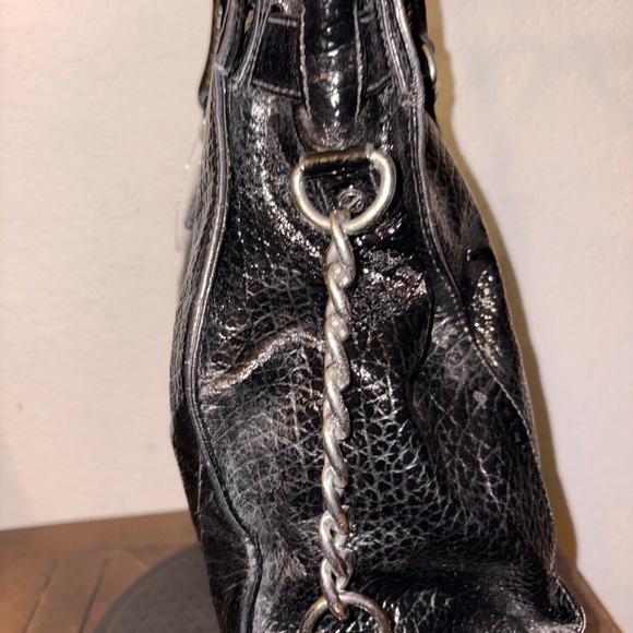 SOLD UNLISTED. Michael Kors Patent Leather Hamilton Bag - Picture 5 of 8